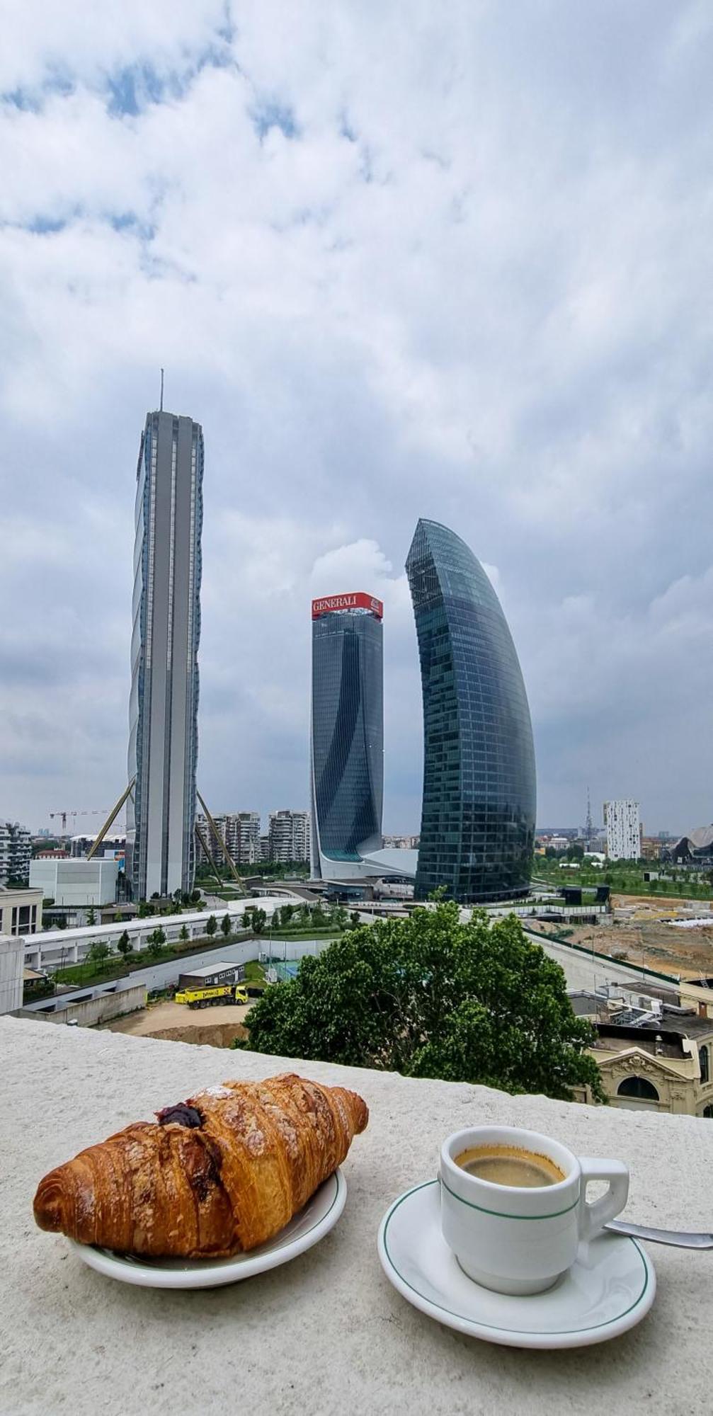 City Life Sky Apartment- Mico- Breathtaking Penthouse Milán Habitación foto